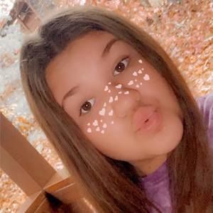 Meet your Posher, Caitlyn